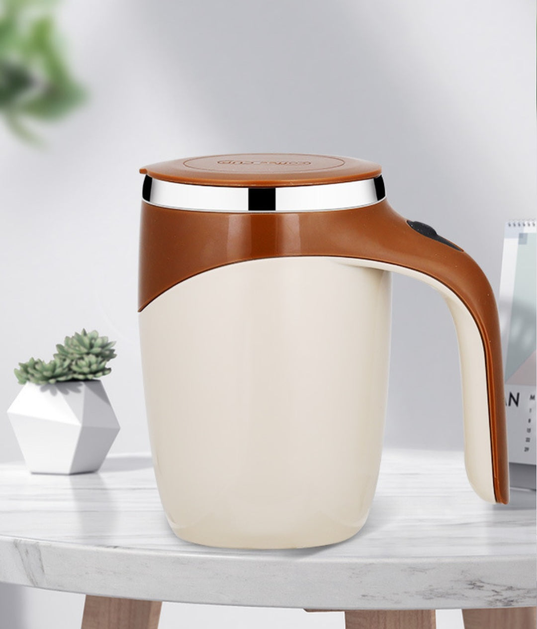 ☕ Automatic Magnetic Mixing Coffee Cup – 380 ml